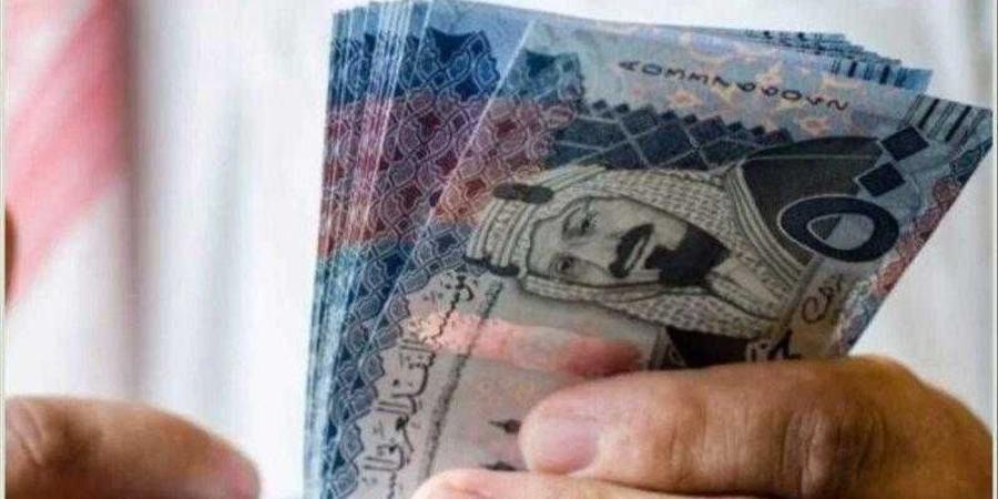 سعر الريال السعودي أمام الجنيه اليوم الجمعة - اليوم الإخباري