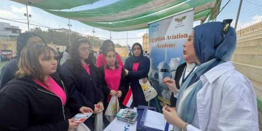 الأكاديمية المصرية لعلوم الطيران تشارك في معرض الجامعات بمدرسة مايستري الدولية - اليوم الإخباري