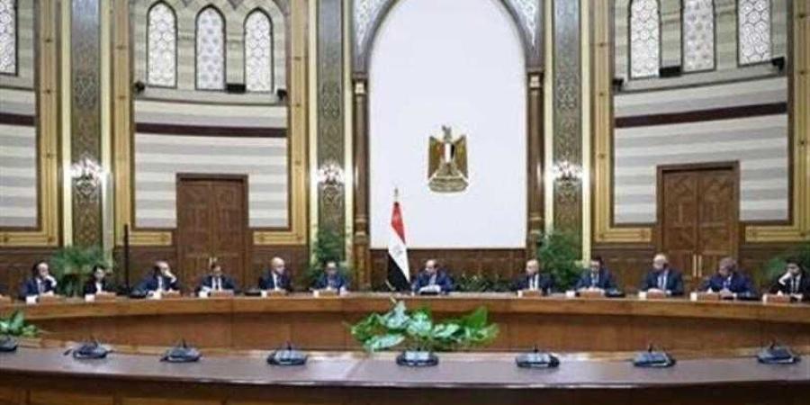 الرئيس السيسي: مصر بذلت جهدا كبيرا لتوفير بيئة مناسبة لتطوير الصناعة - اليوم الإخباري