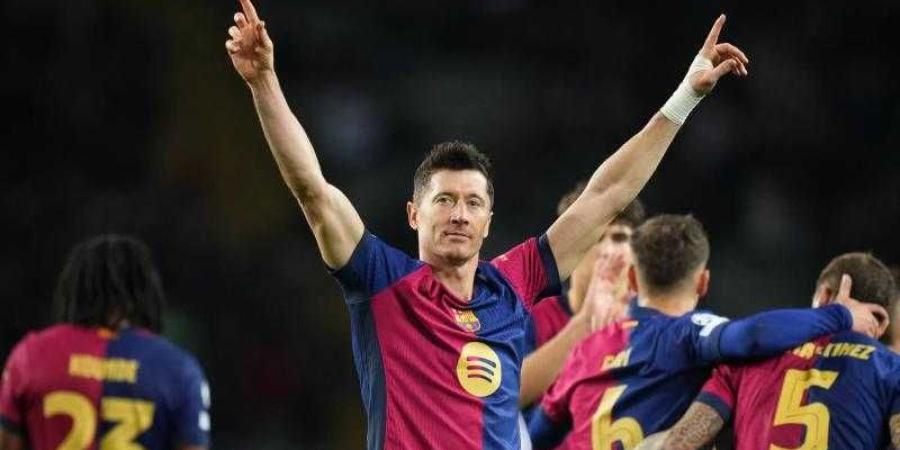 برشلونة يواجه لاس بالماس اليوم في الدوري الإسباني - اليوم الإخباري