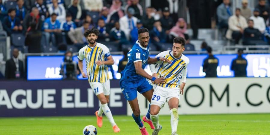 لاعب الغرافة يجهش بالبكاء بعد الهزيمة أمام الهلال ـ عاجل - اليوم الإخباري