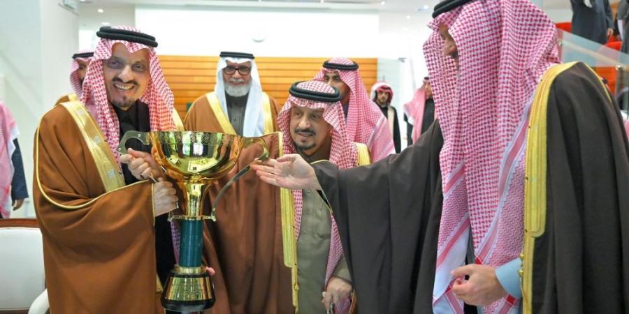 تحت رعاية سمو ولي العهد.. سمو أمير منطقة الرياض يحضر أول السباقات الكبرى على كأسَي ولي العهد - اليوم الإخباري